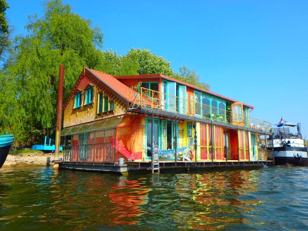 Drijfpaleis Hotel Arnhem Bagian luar foto